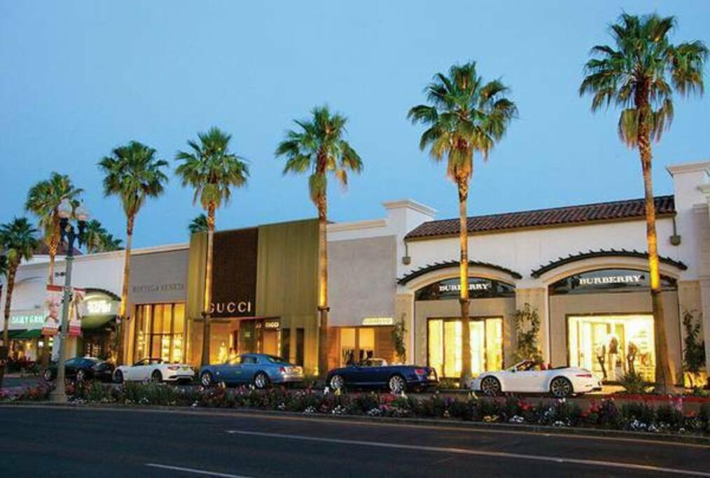 Charming Palm Desert Oasis - An Ideal Getaway Home Exterior photo